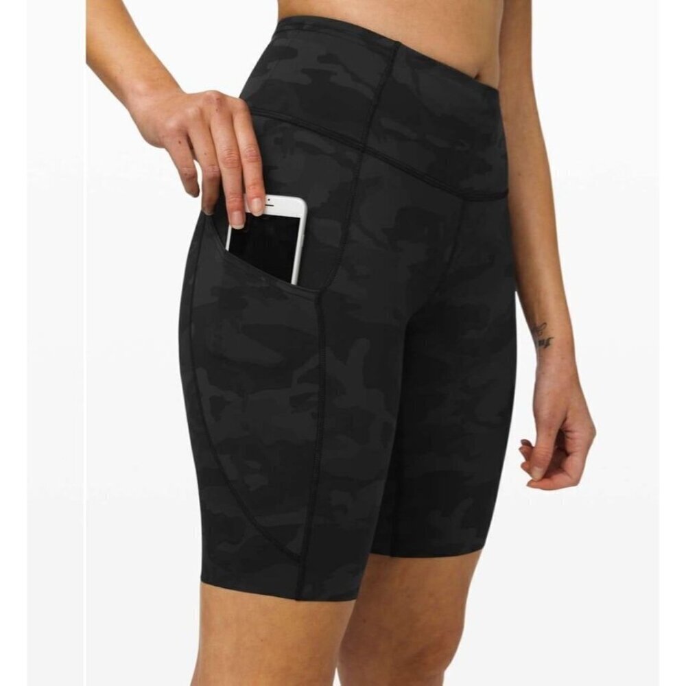 Lululemon Fast and Free Shorts 10" Incognito Camo Multi Grey Pockets Size 4 Yoga